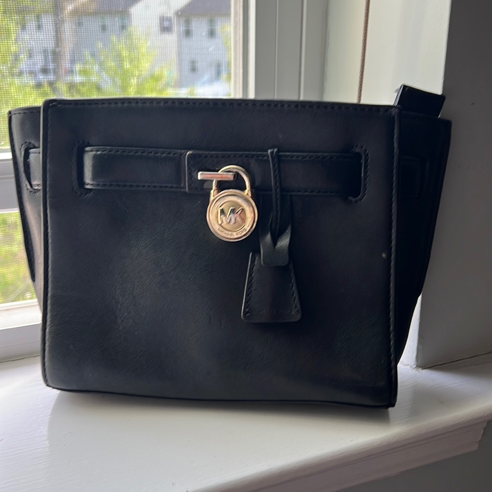 Michael Kors traveler crossbody bag